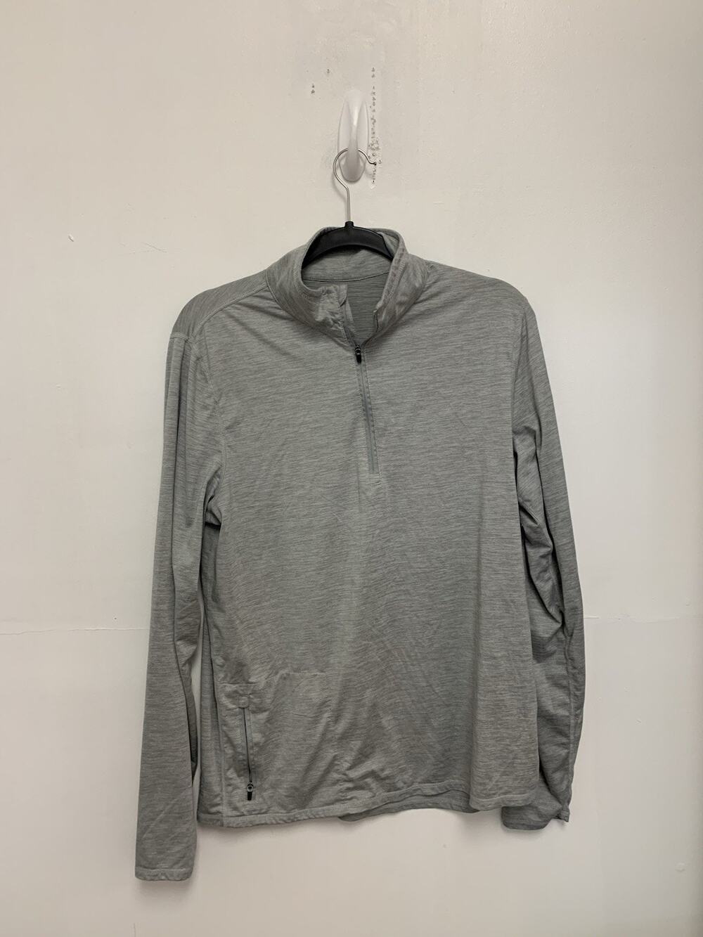 Vuori Ease Performance 1/4 Zip Pullover Mens M Gray 22x32 Stretch V221